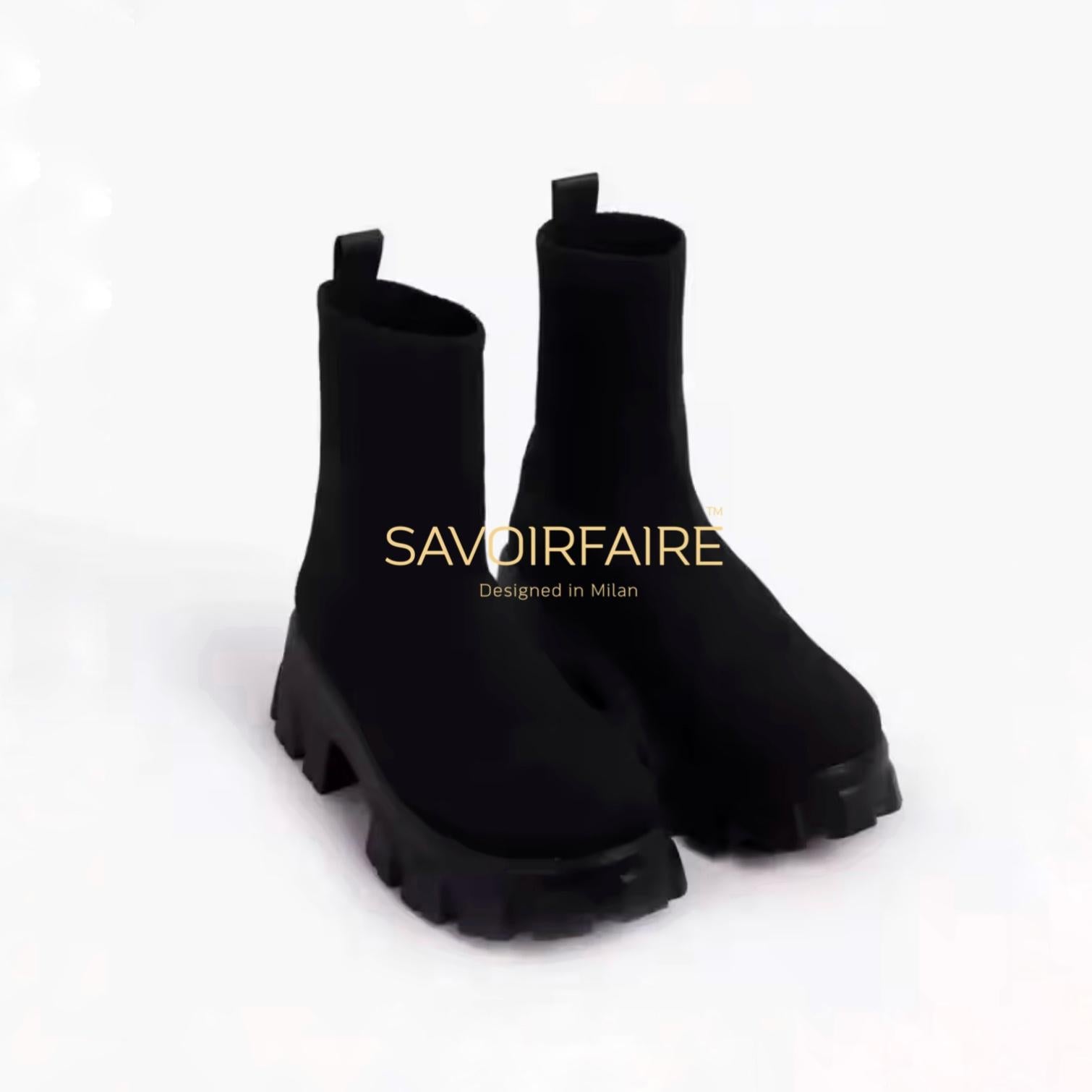 Moderner Mikrofaser-Stiefelette